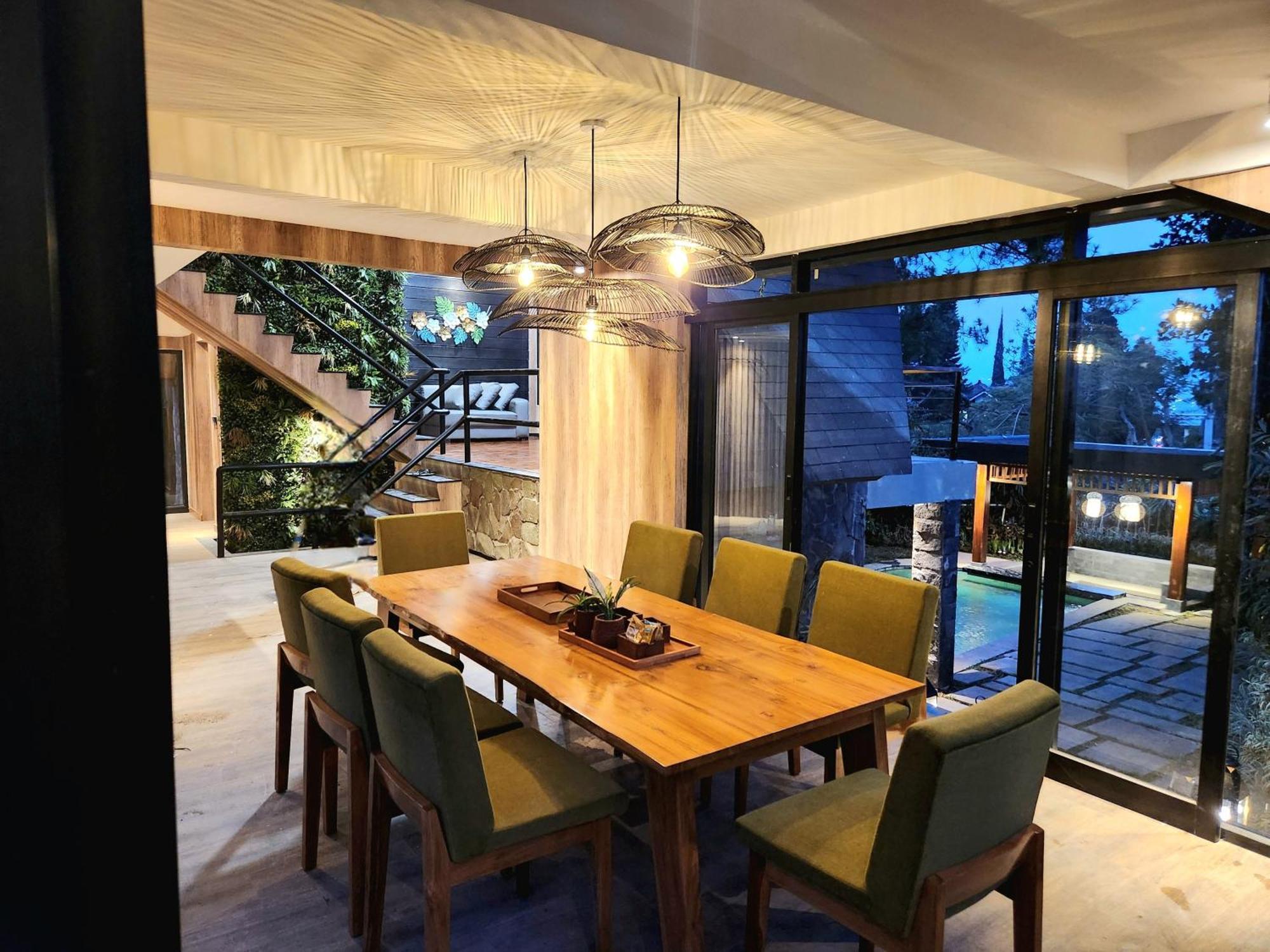 Villa 4-Br Klub Bunga No 4 Batu Malang Extérieur photo